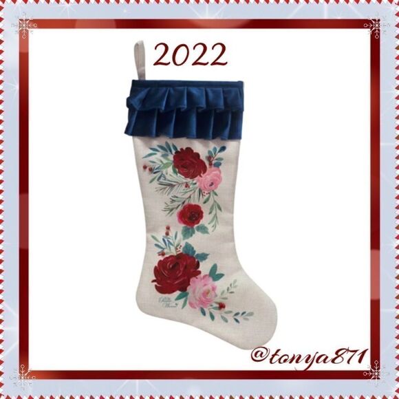 🦋 2022 🦋 New Pioneer Woman (1) Red Roses Ruffle Christmas Stocking, 20"h - Picture 5 of 8